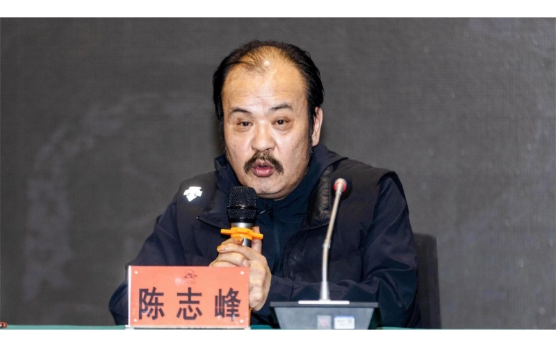 “做胸懷坦蕩的野馬人”——集團年度總結大會(huì )召開(kāi) 董事長(cháng)發(fā)表重要講話(huà)